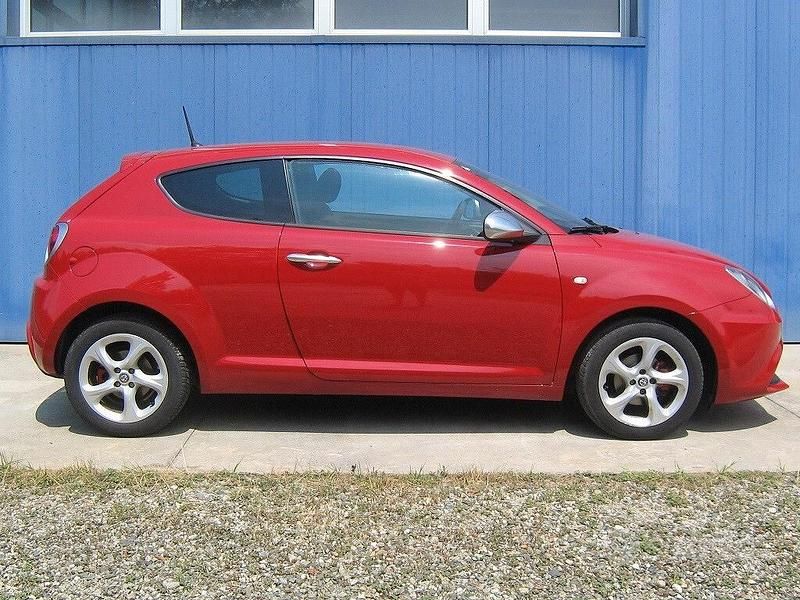 Usata Alfa Romeo MiTo 78 CV (57 kW) 2018 Rosso Utilitaria