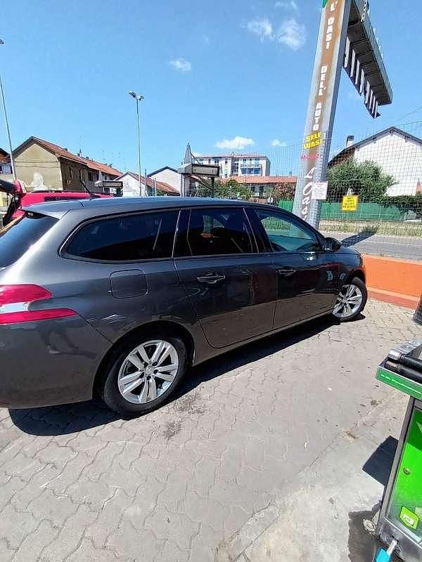 Usata Peugeot 308 SW Business-Line 131 CV (96 kW) 2018 Station wagon
