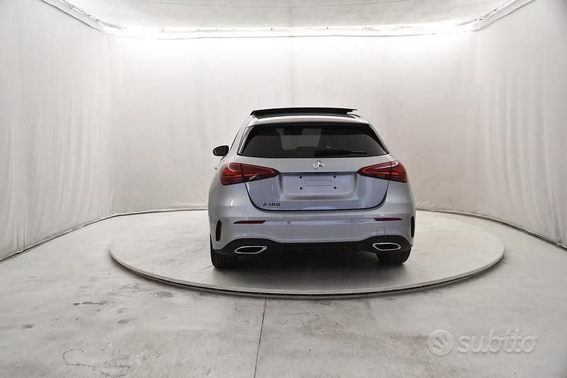 Usata Mercedes A180 AMG line 136 CV (100 kW) 2025 Argento hightech Berlina