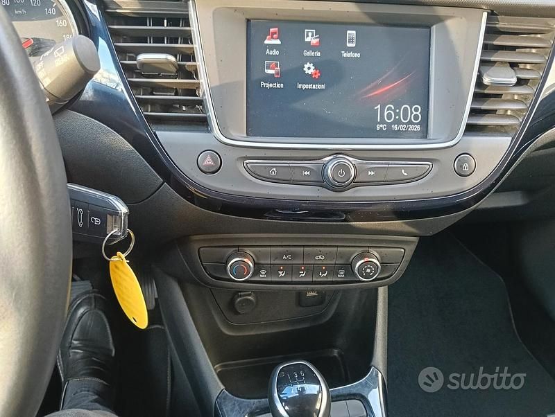 Occasion Opel Crossland X Innovation 110 ch (80 kW) 2019 Blanc SUV