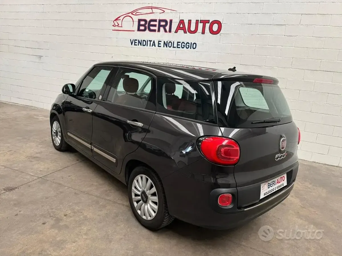 Usata Fiat 500L Lounge 105 CV (77 kW) 2015 Nero Monovolume