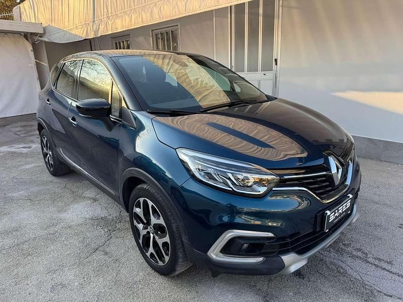 Blu petrolio Usata 2017 Renault Captur Intens SUV | 11.500 € (Buon prezzo) - Immagine 1/4
