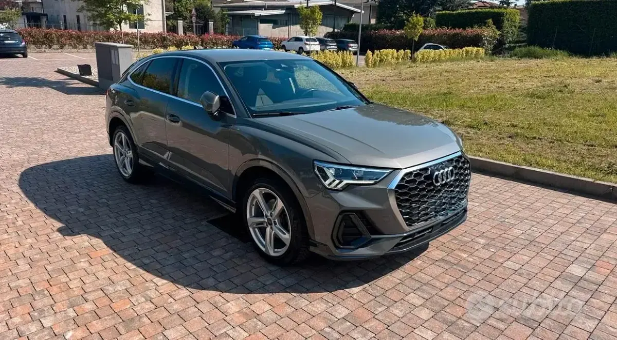 Usata Audi Q3 Sport 150 CV (110 kW) 2023 Grigio SUV