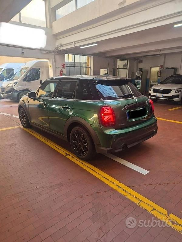 Usata Mini Cooper 136 CV (100 kW) 2023 Verde Utilitaria