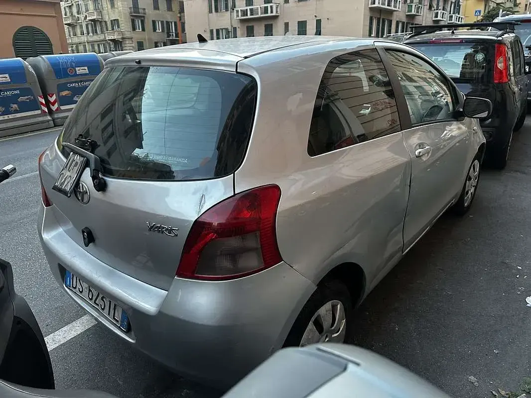 Begagnad Toyota Yaris Sol 75 HK (55 kW) 2008 Halvkombi