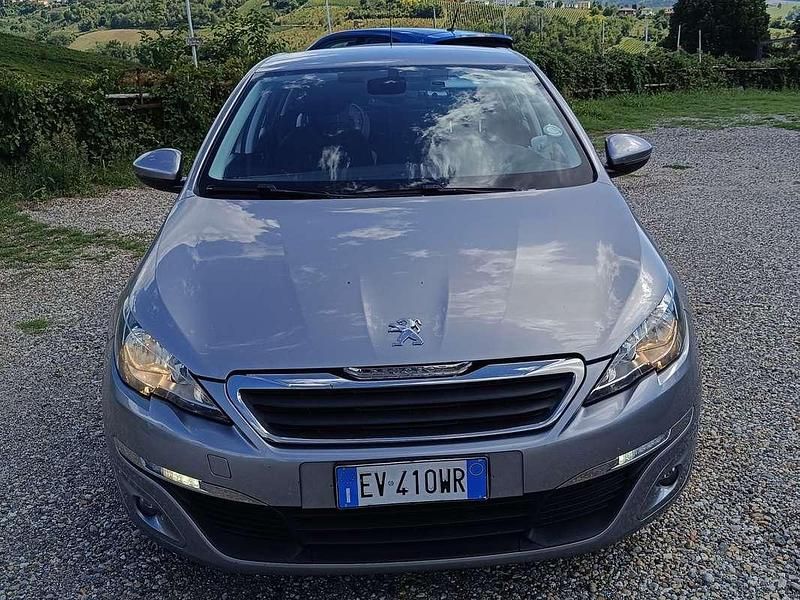 Usata Peugeot 308 Active 92 CV (67 kW) 2014 Grigio Berlina
