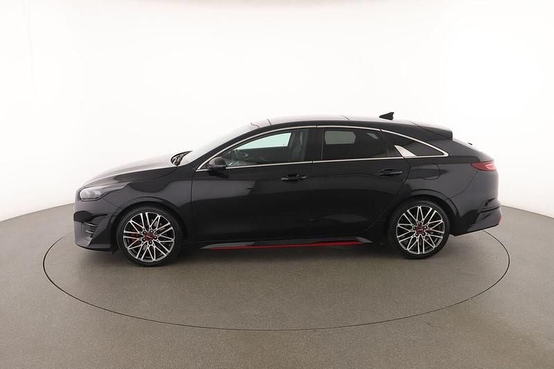 Begagnad Kia ProCeed GT 205 HK (150 kW) 2023 Svart Kombi