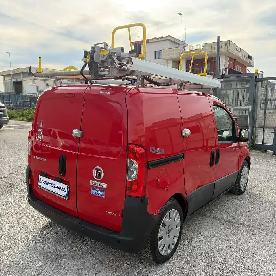 Usata Fiat Fiorino 95 CV (69 kW) 2015 Rosso Monovolume