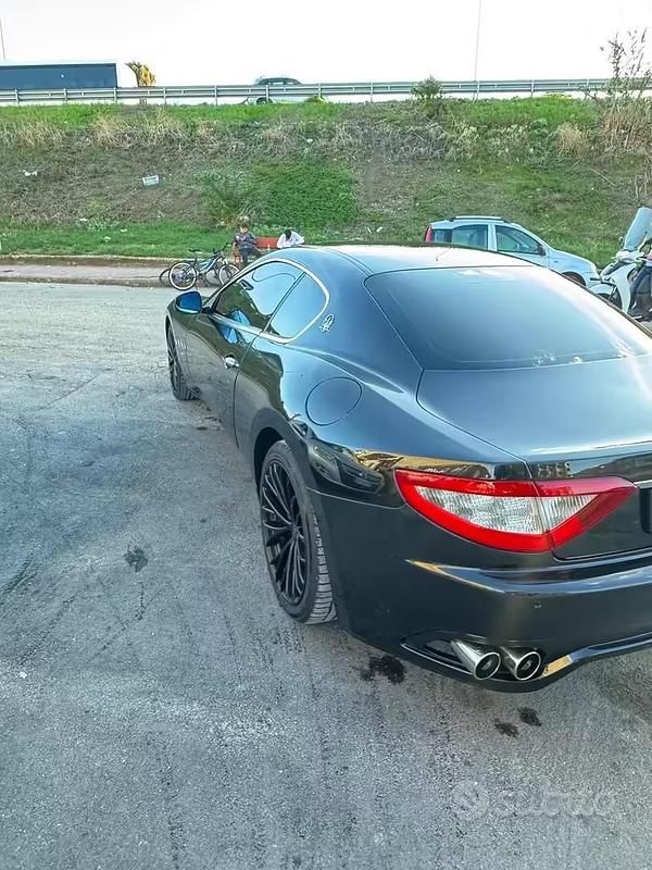 Usata Maserati Granturismo 405 CV (297 kW) 2013 Nero Coupé