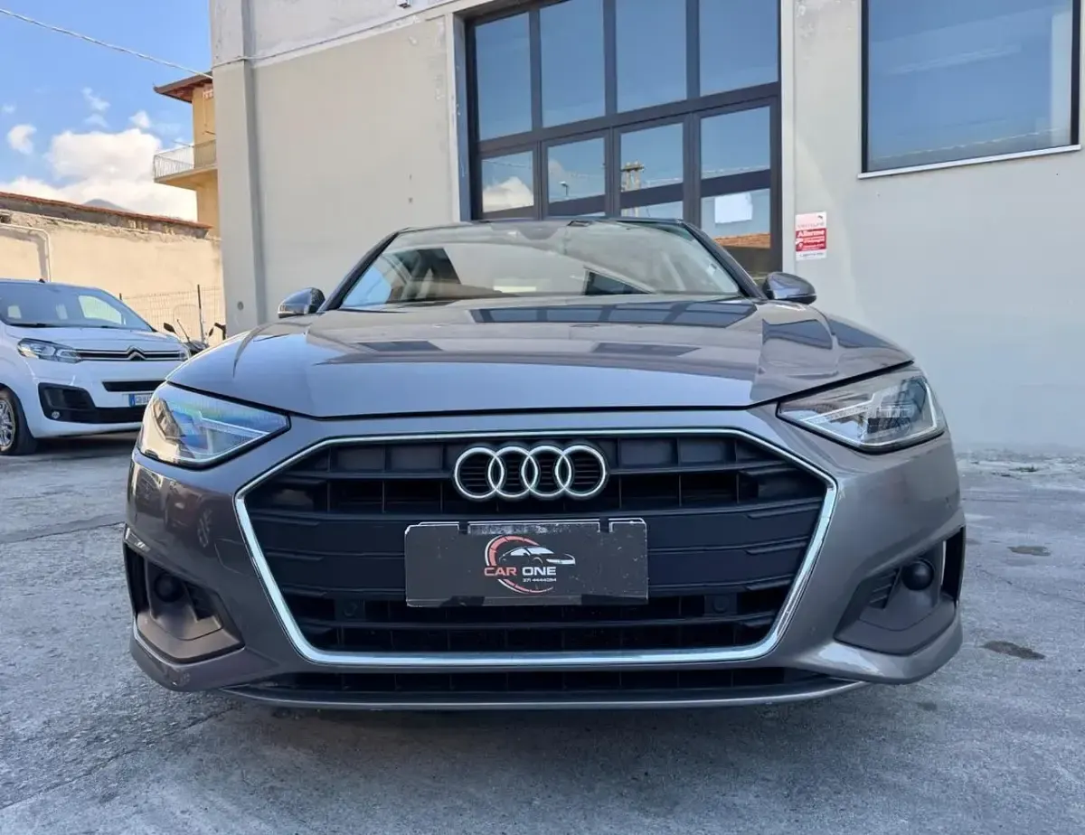 Usata Audi A4 S-Line 163 CV (119 kW) 2021 Grigio Berlina