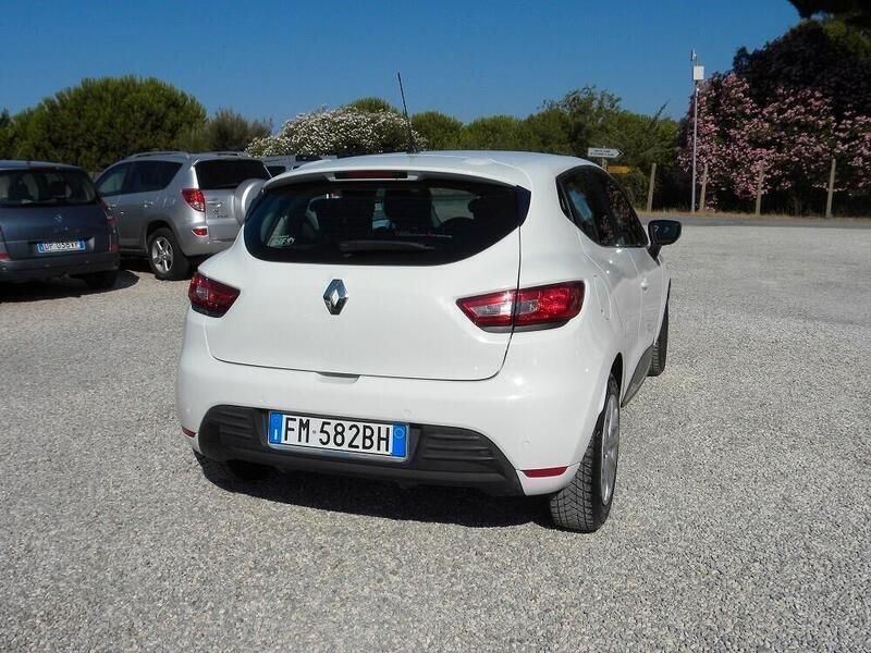 Usata Renault Clio IV 75 CV (55 kW) 2017 Bianco Berlina