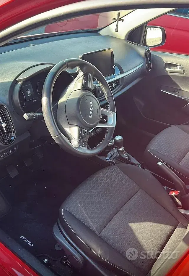 Usata Kia Picanto 67 CV (49 kW) 2023 Rosso Utilitaria