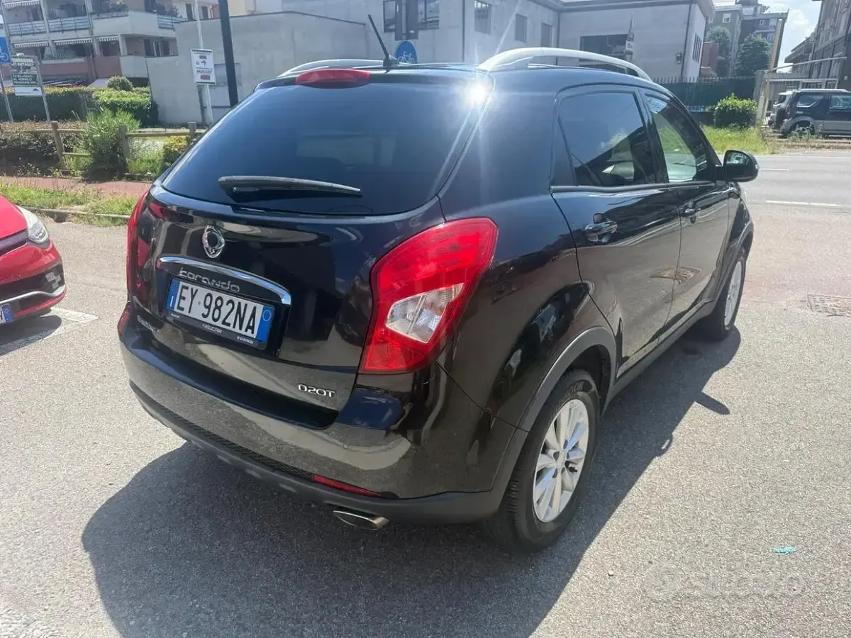 Usata SsangYong Korando 149 CV (109 kW) 2015 Nero SUV