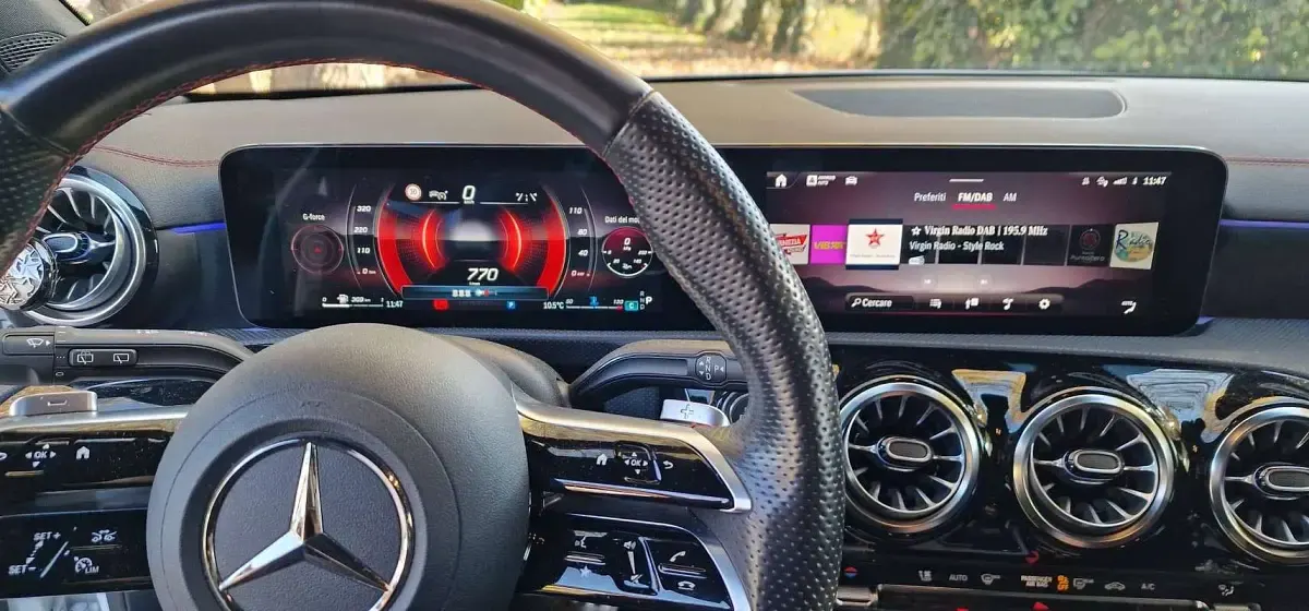 Usata Mercedes CLA200 Shooting Brake AMG Line Premium Plus 150 CV (110 kW) 2023 Bianco Station wagon