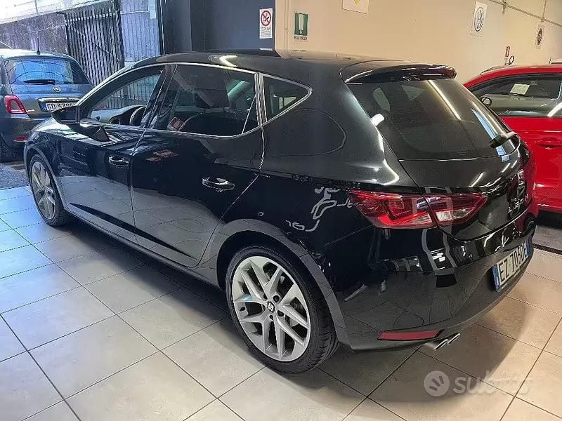 Usata Seat Leon FR 150 CV (110 kW) 2015 Nero Berlina