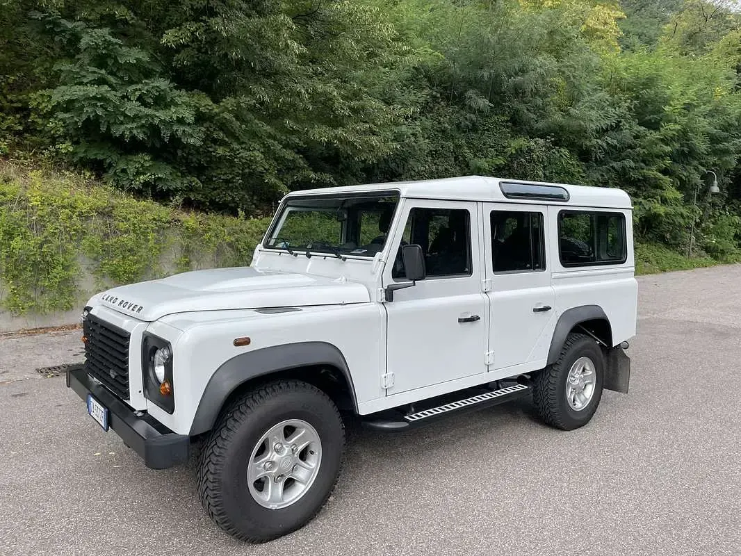 Usata Land Rover Defender 122 CV (89 kW) 2014 Station wagon