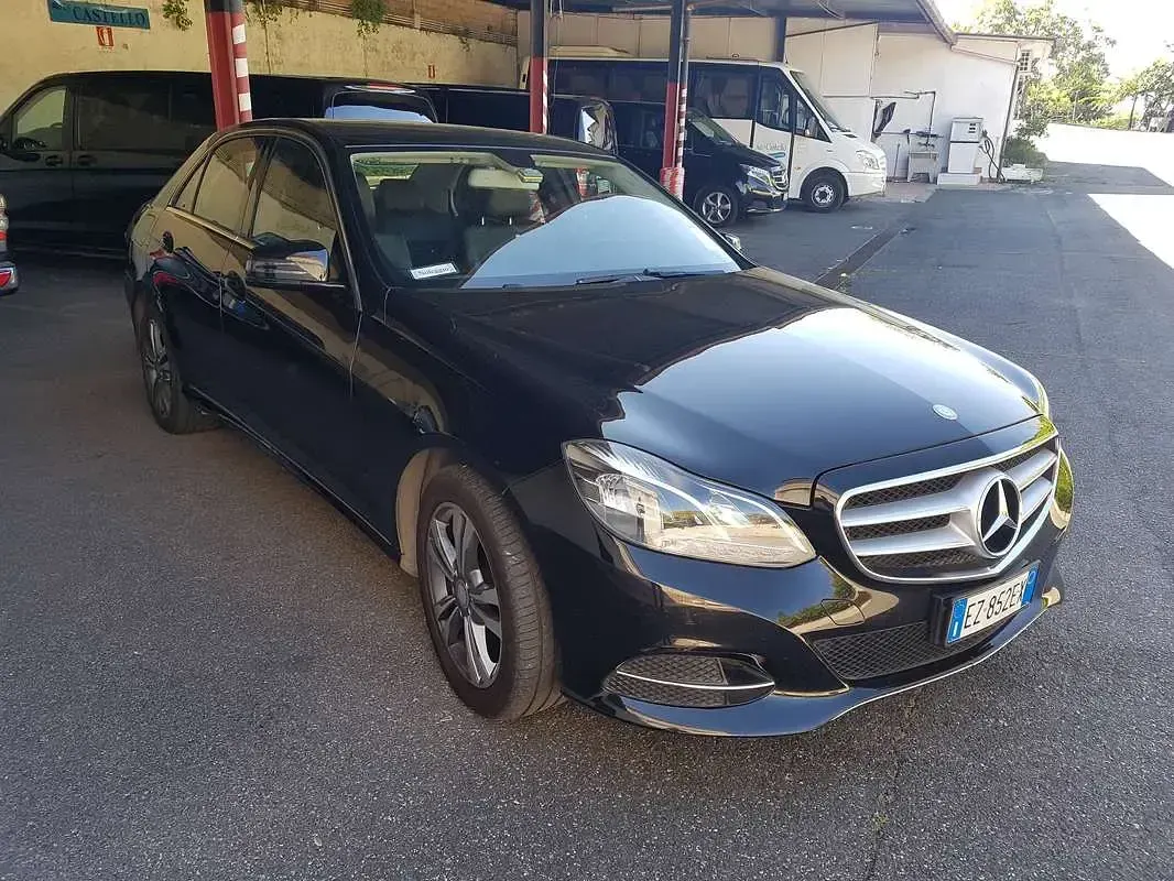Usata Mercedes E220 170 CV (125 kW) 2015 Berlina