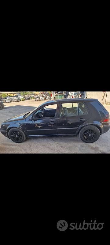 Usata VW Golf IV 105 CV (77 kW) 2003 Nero Berlina