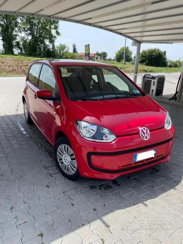 Rosso Usata 2013 VW up! Due volumi | 6500 € (Buon prezzo) - Immagine 1/4