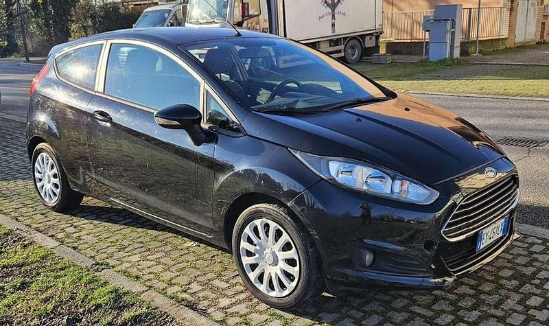Usata Ford Fiesta Business Edition 80 CV (58 kW) 2015 Berlina
