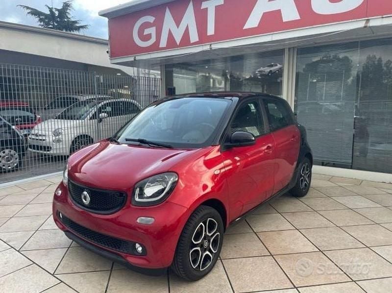 Usata Smart ForFour Prime 90 CV (66 kW) 2016 Rosso Utilitaria