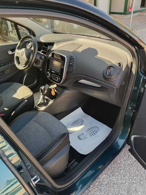 Usata Renault Captur Initiale Paris 110 CV (80 kW) 2018 Blu SUV