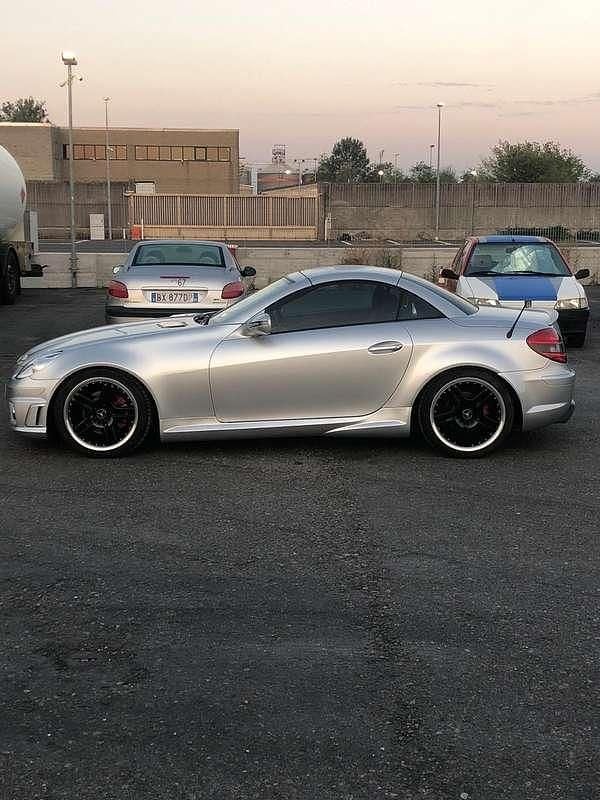 Begagnad Mercedes SLK280 AMG 231 HK (169 kW) 2007 Cab