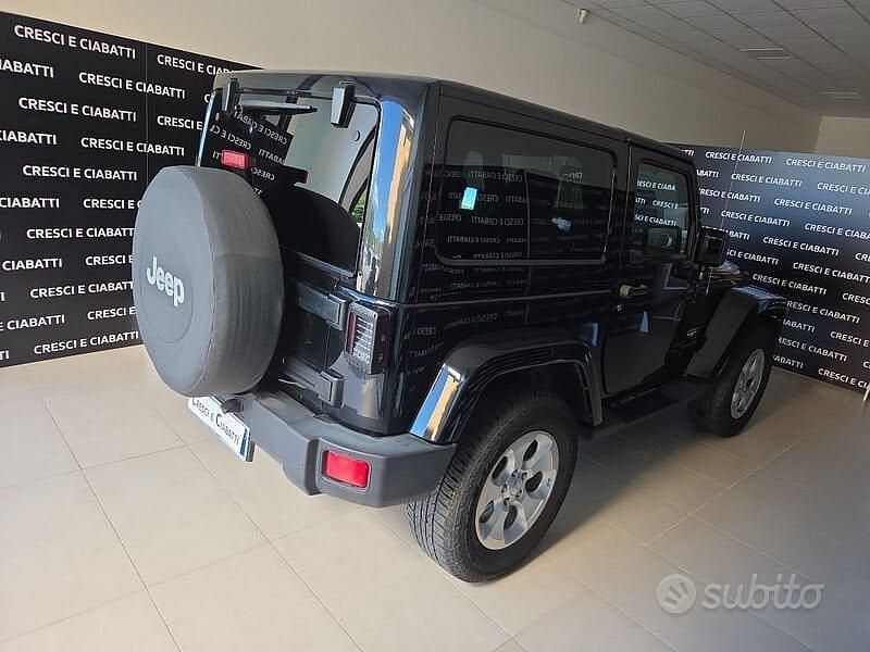 Usata Jeep Wrangler Unlimited Sahara 200 CV (147 kW) 2015 Nero SUV