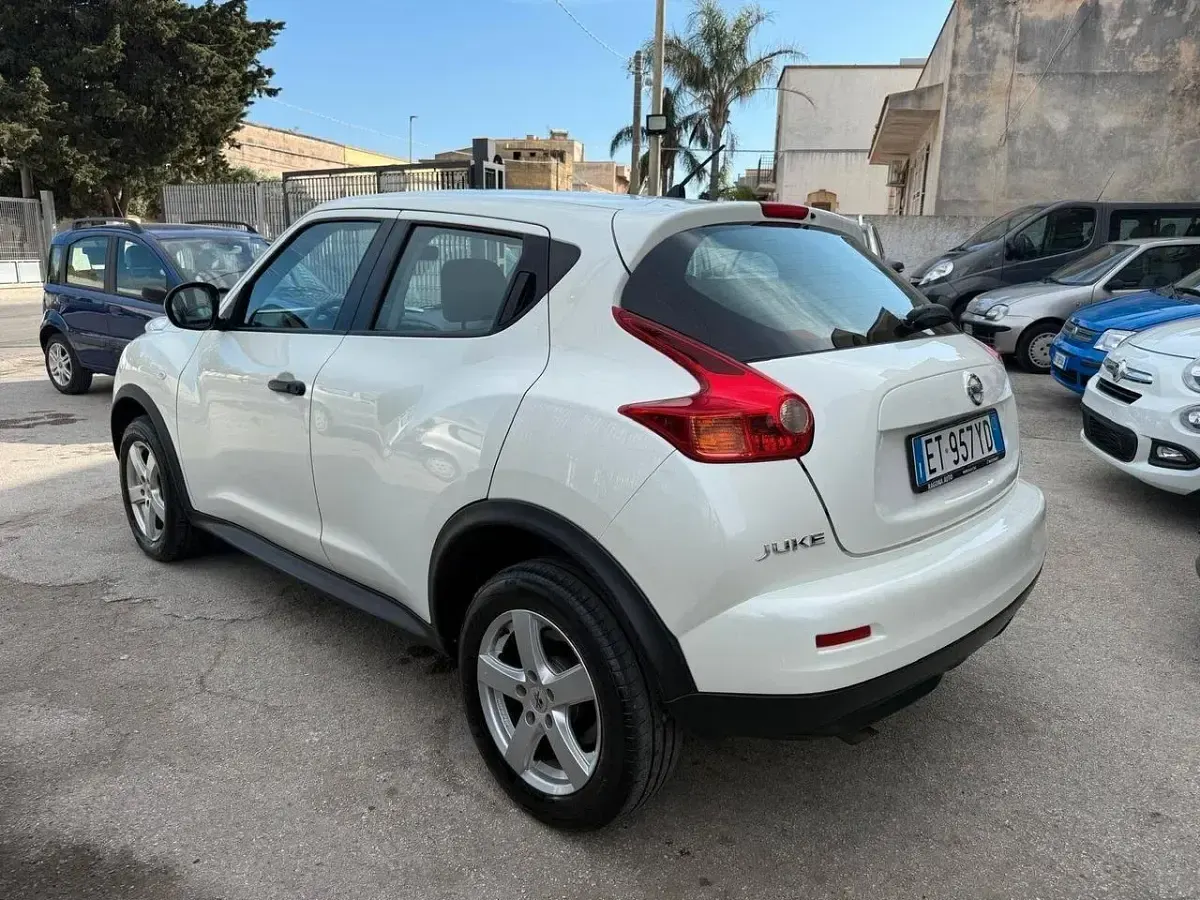 Usata Nissan Juke Acenta 110 CV (80 kW) 2012 Bianco SUV