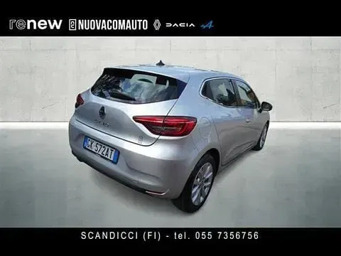 Usata Renault Clio Intens 100 CV (73 kW) 2022 Grigio chiaro Utilitaria