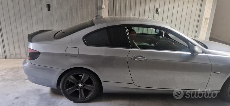 Usata BMW 320 177 CV (130 kW) 2009 Grigio Coupé