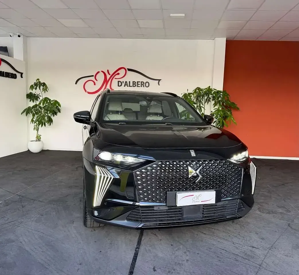 Usata DS Automobiles DS7 Crossback 131 CV (96 kW) 2024 Nero SUV