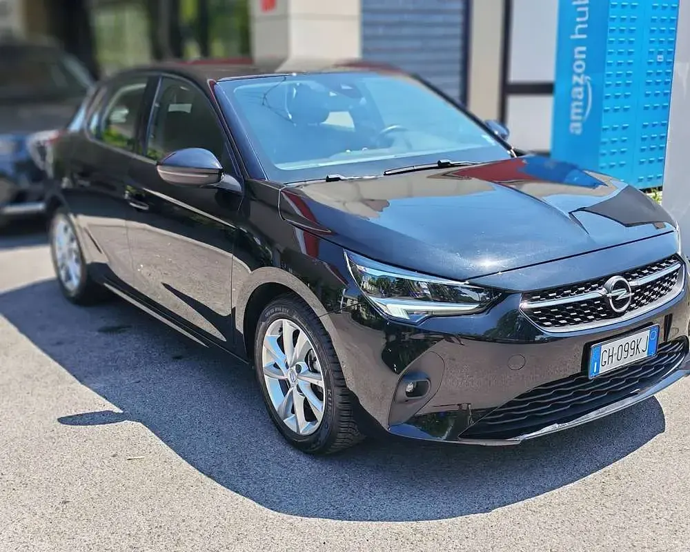 Usata Opel Corsa Elegance 101 CV (74 kW) 2022 Nero Utilitaria