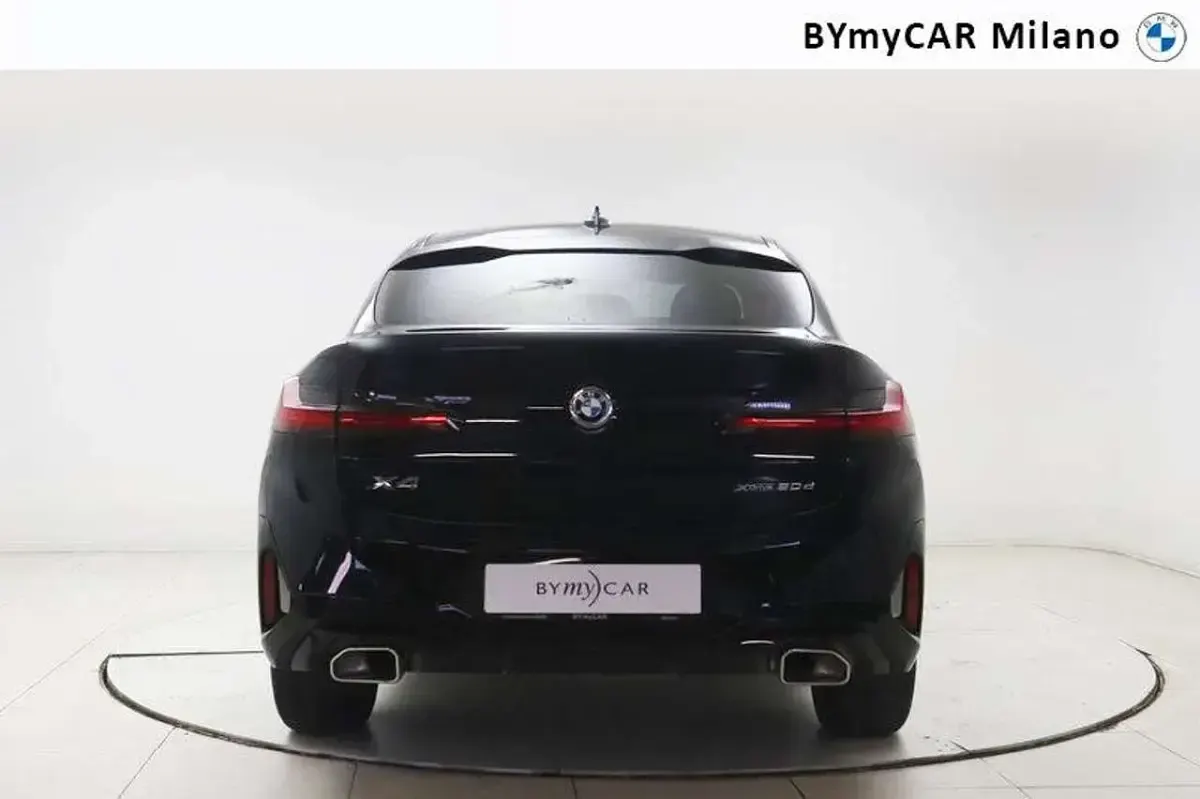 Usata BMW X4 M Sport 190 CV (139 kW) 2023 Carbon black metallizzato SUV