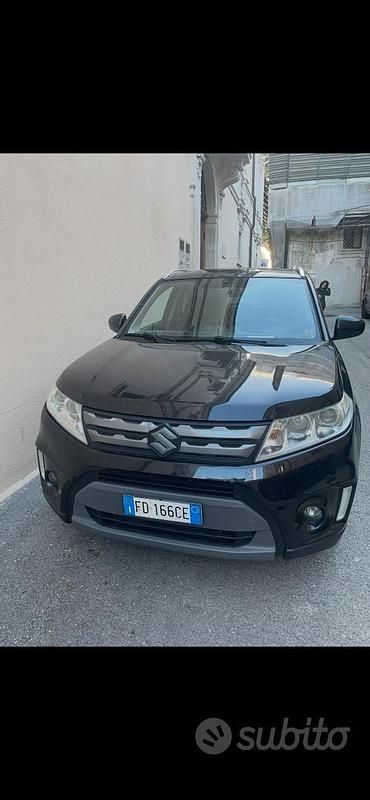 Usata Suzuki Vitara 120 CV (88 kW) 2016 Nero SUV