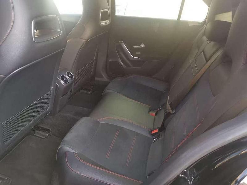 Usata Mercedes A180 Premium 116 CV (85 kW) 2019 Berlina