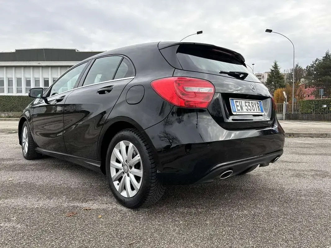 Usata Mercedes A180 Premium 109 CV (80 kW) 2014 Utilitaria