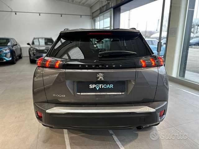 Usata Peugeot 2008 Allure 101 CV (74 kW) 2021 Grigio SUV