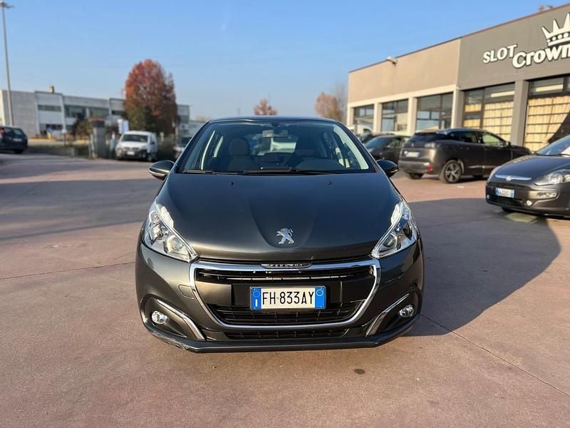 Usata Peugeot 208 Active 81 CV (59 kW) 2018 Grigio Utilitaria
