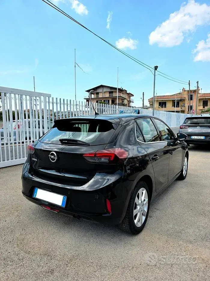 Usata Opel Corsa Elegance 101 CV (74 kW) 2019 Nero Utilitaria