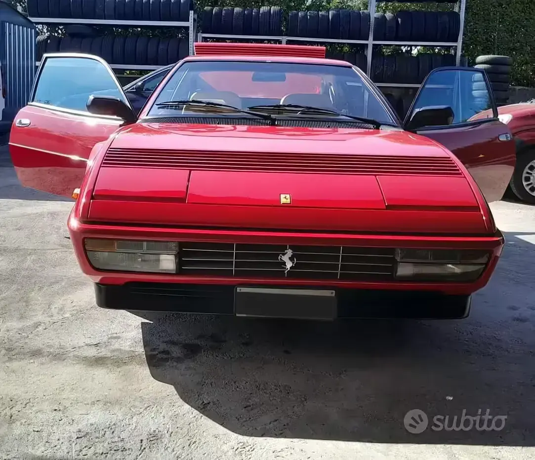 Usata Ferrari Mondial 269 CV (197 kW) 1986 Rosso Coupé