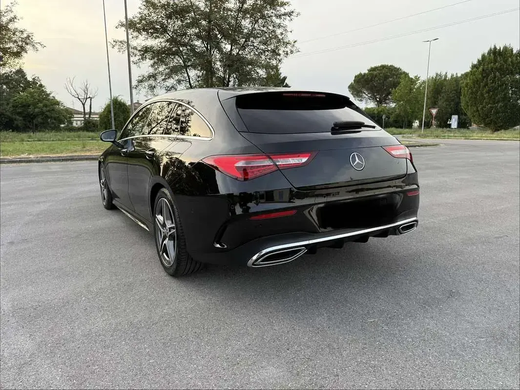 Usata Mercedes CLA200 Shooting Brake Premium 150 CV (110 kW) 2020 Nero Station wagon