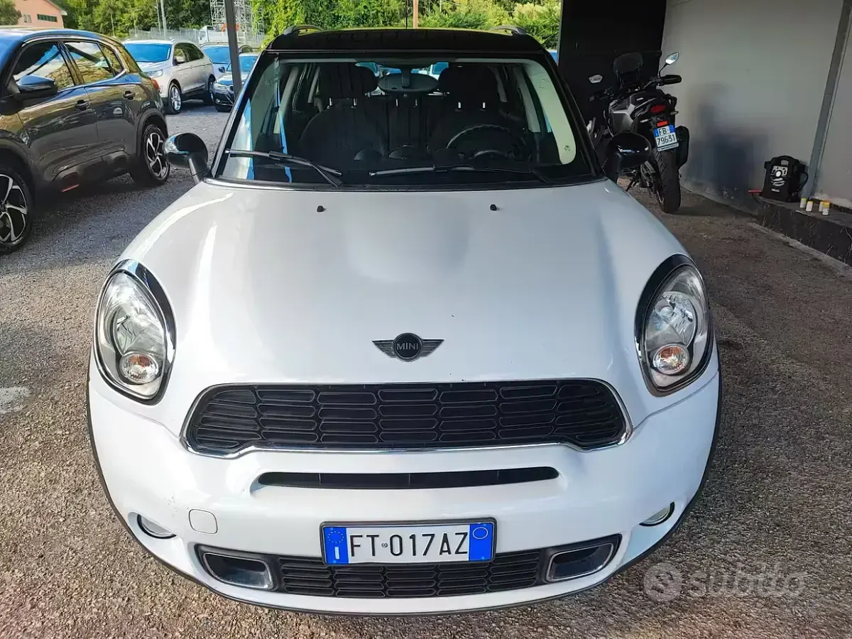 Usata Mini Cooper D Countryman 143 CV (105 kW) 2012 Bianco SUV