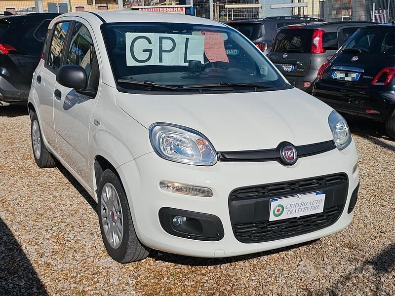 Usata Fiat Panda Easy 69 CV (50 kW) 2020 Bianco Berlina