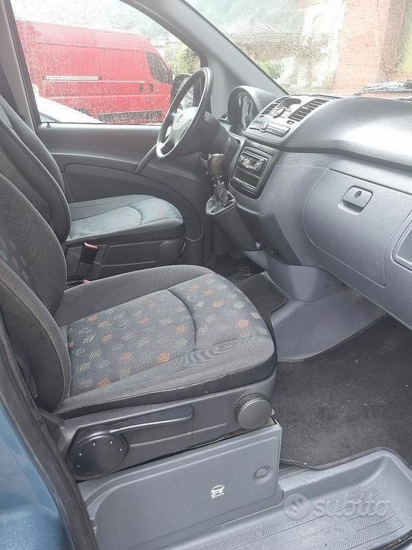 Usata Mercedes Vito 2005 Blu Furgone