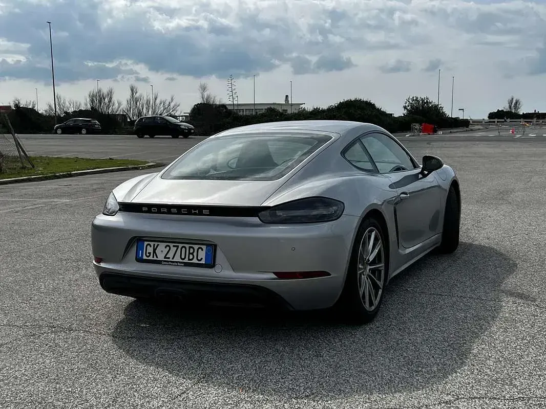 Usata Porsche 718 299 CV (219 kW) 2022 Grigio Coupé