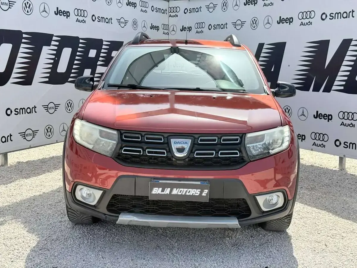 Usata Dacia Sandero Stepway 90 CV (66 kW) 2018 Rosso Berlina