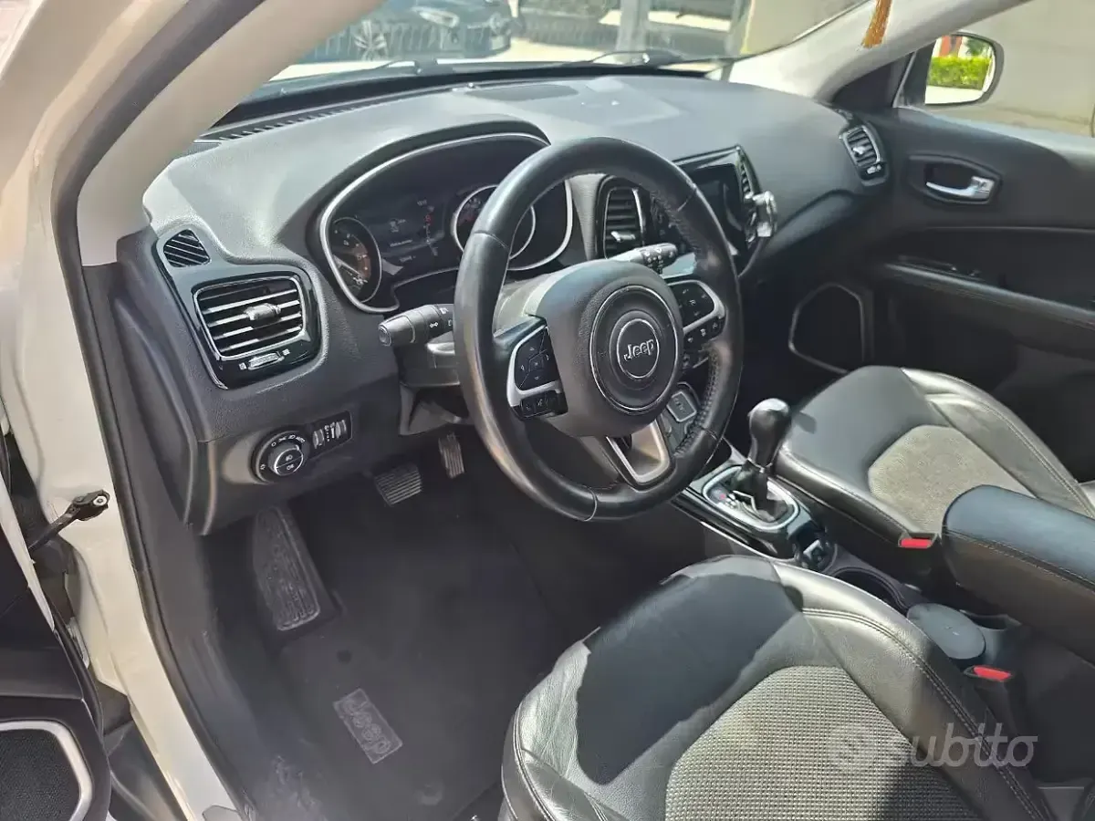 Usata Jeep Compass Limited 140 CV (102 kW) 2018 Bianco SUV