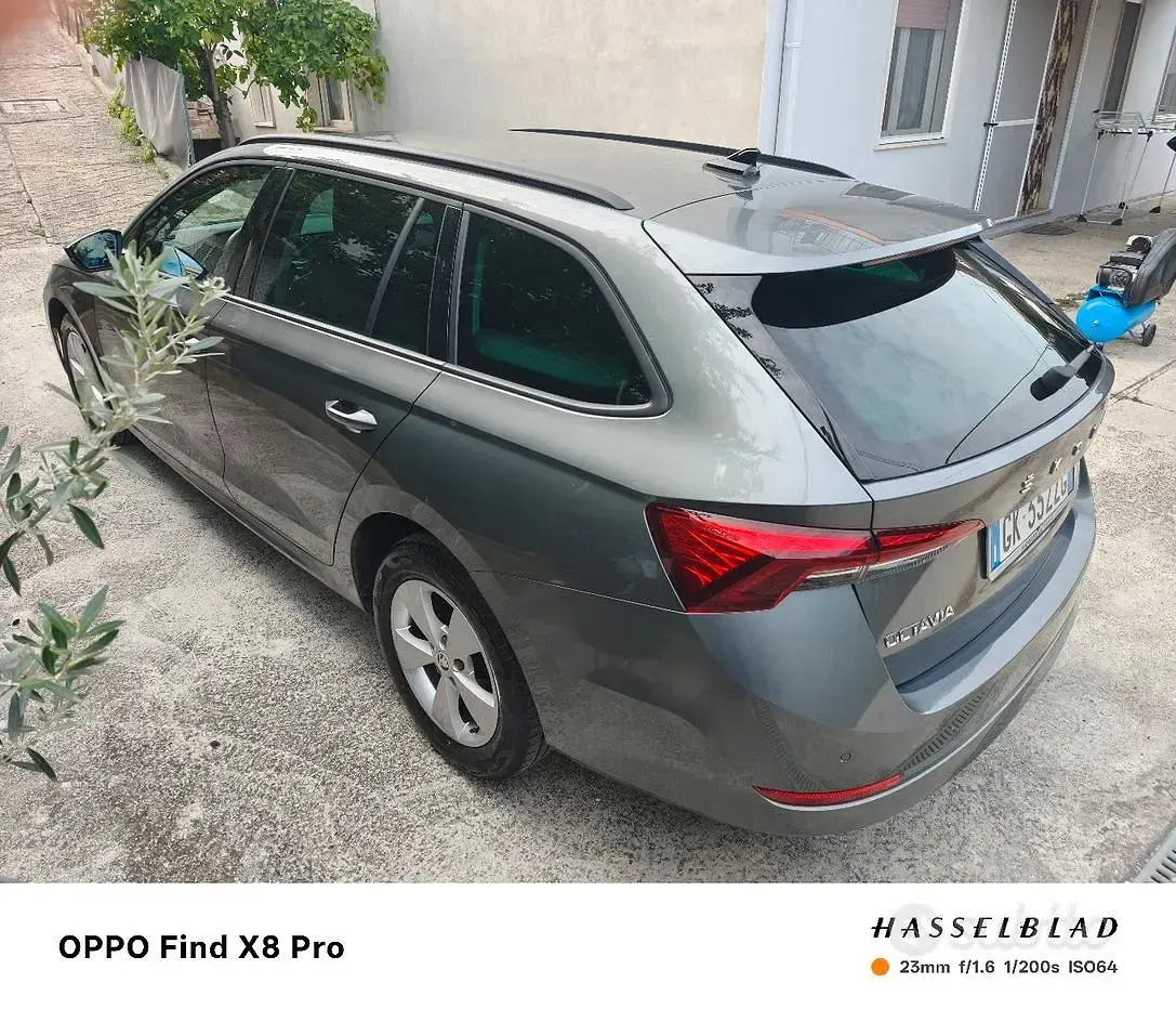 Usata Skoda Octavia 116 CV (85 kW) 2022 Grigio Station wagon