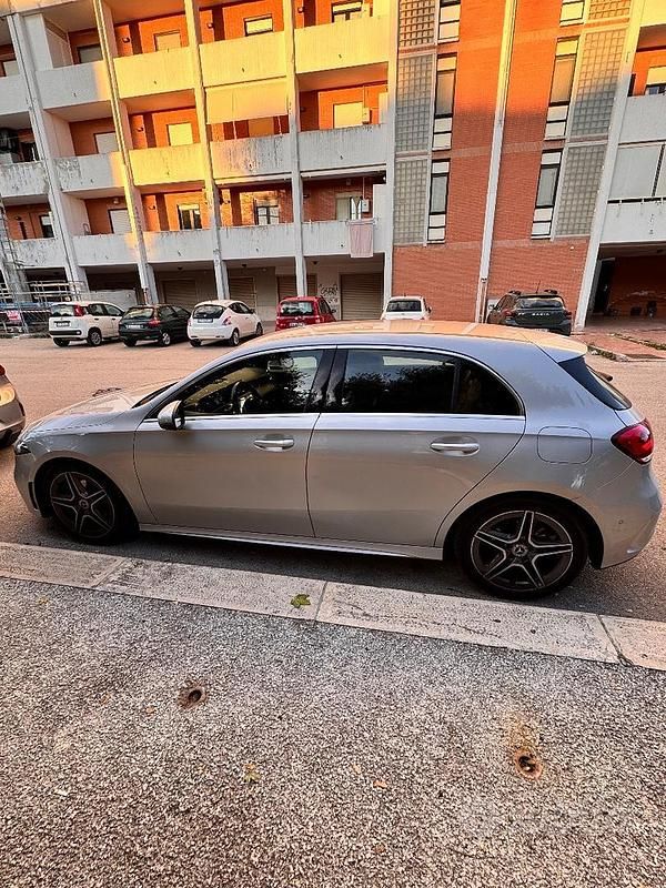 Usata Mercedes A180 AMG line 2021 Grigio Berlina